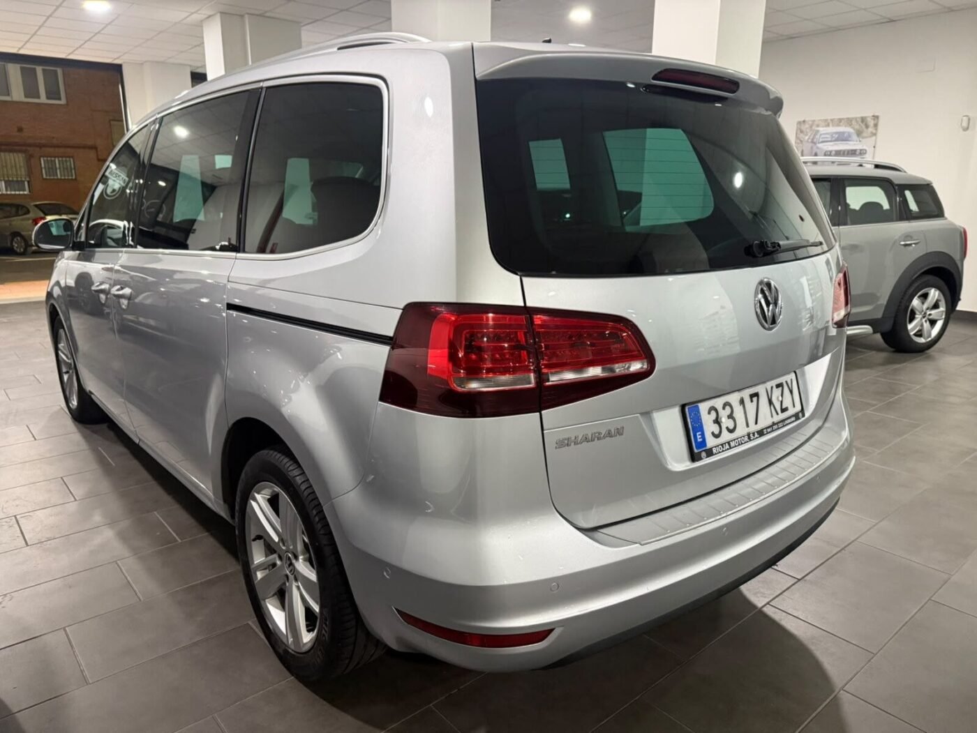 VOLKSWAGEN SHARAN Advance 2.0 TDI DSG