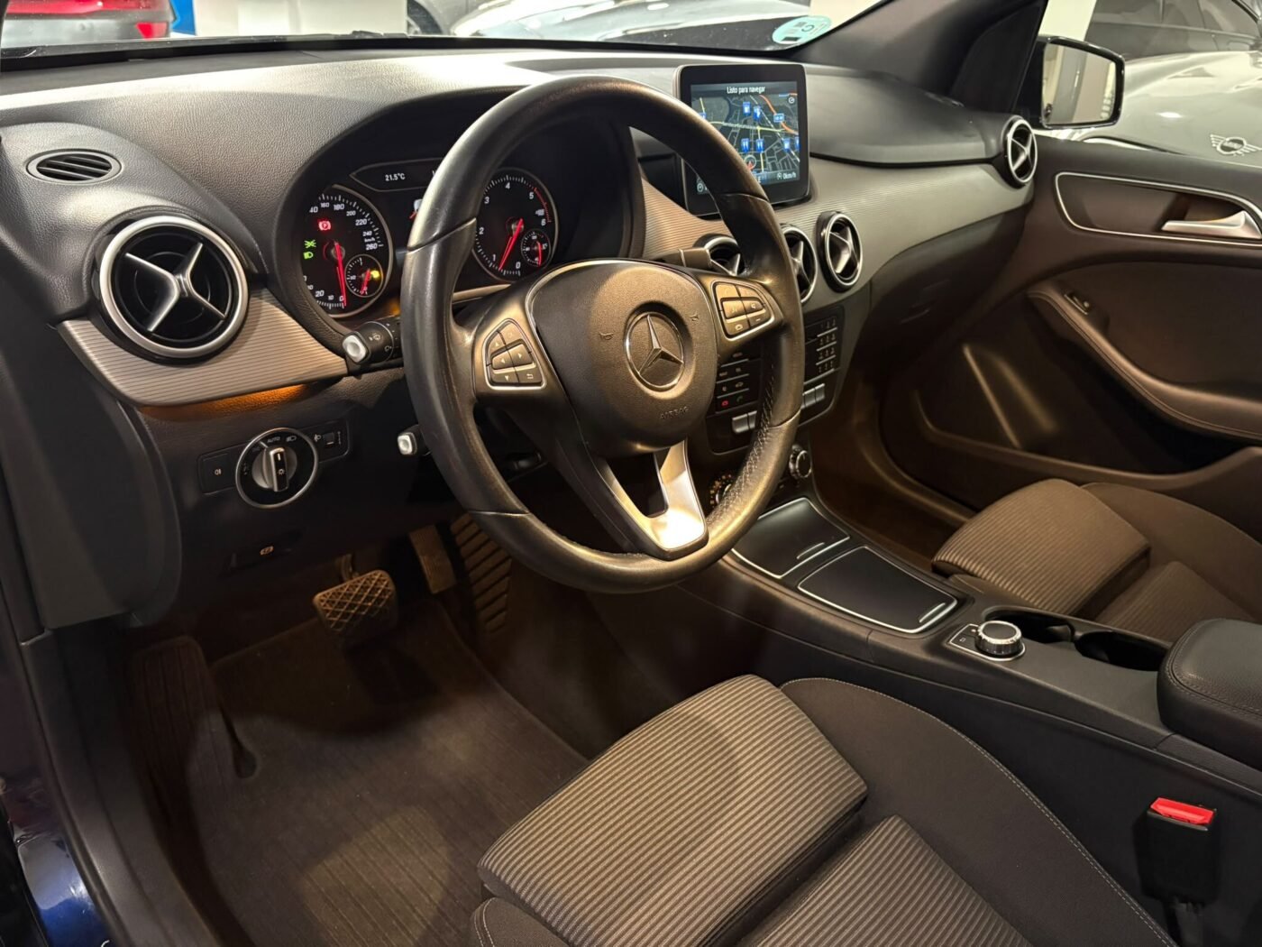 MERCEDES-BENZ Clase B B 200 d