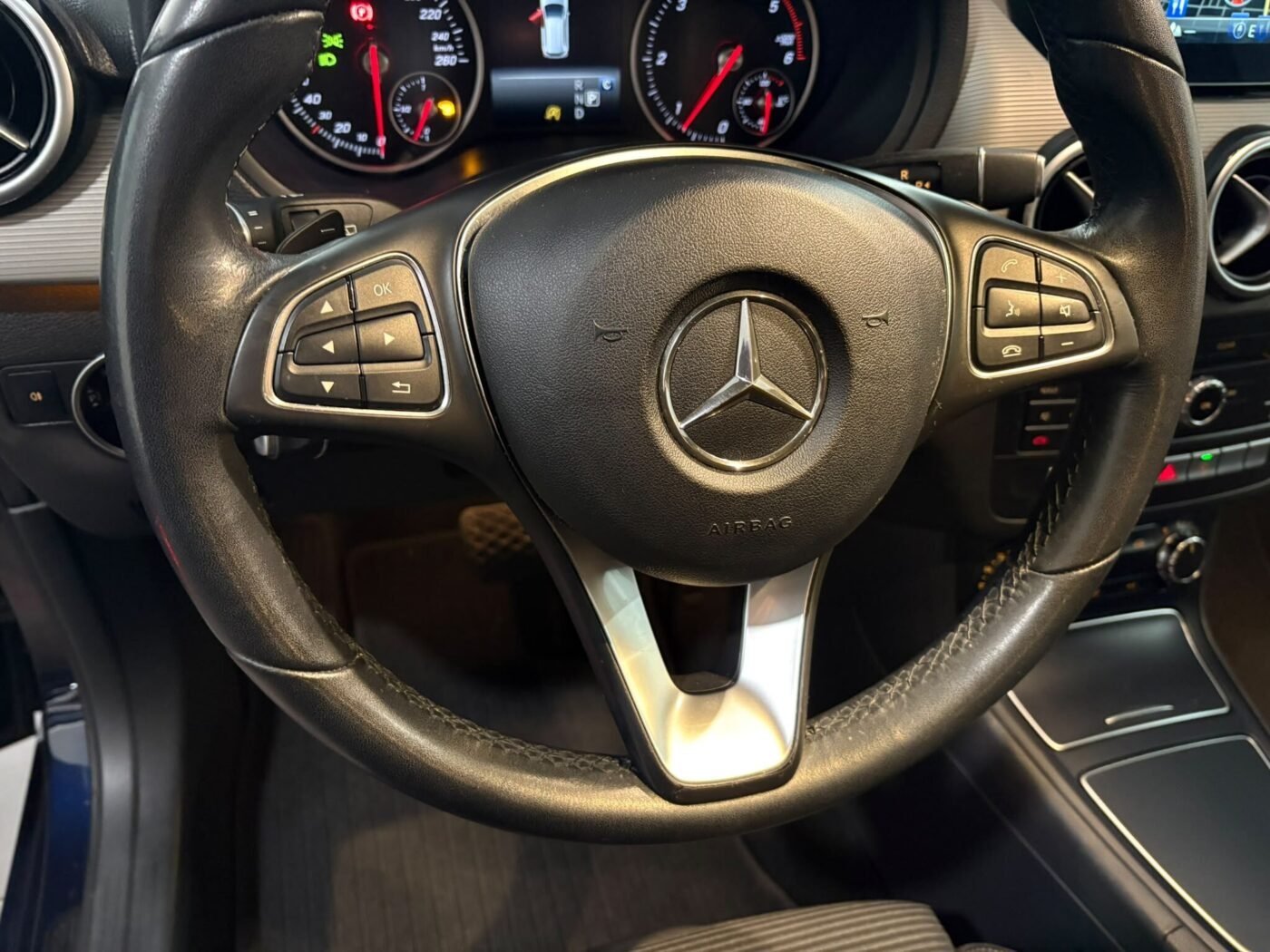 MERCEDES-BENZ Clase B B 200 d